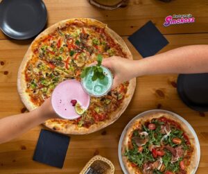 Pizza z przyjaciółmi